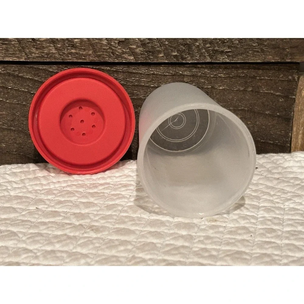 VTG Tupperware Red Clear Salt Pepper Spice‎ Shaker #102-16